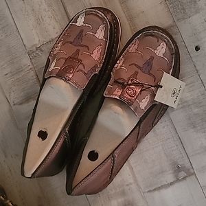 Ariat Women's Cruiser Metallic Bronze with Skull Print Casual Shoes